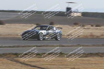 media/Nov-17-2024-CalClub SCCA (Sun) [[5252d9c58e]]/Around the Pits/